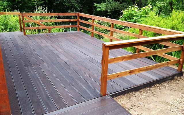 Taras z drewna egzotycznego